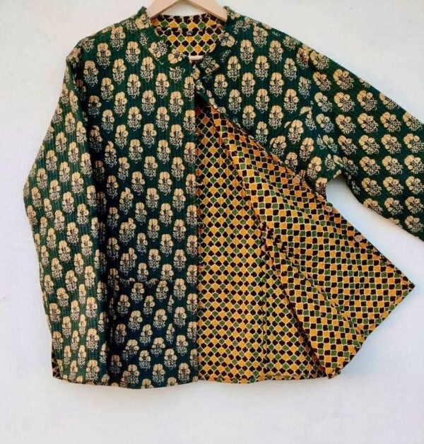 Emerald Green Quilted Cotton Block Print Reversable Jacket Full Sleeve Side Slits With Pocket - Image 3