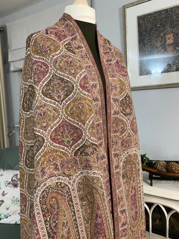 Luxury Wool Kani Woven Shawl Winter Wrap Paisley Jacquard Persian Design Woven Beige Shawl - Image 2