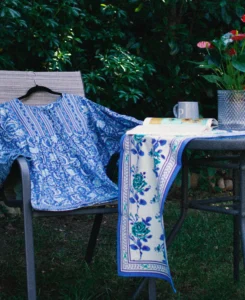 Floral Table runner blue white