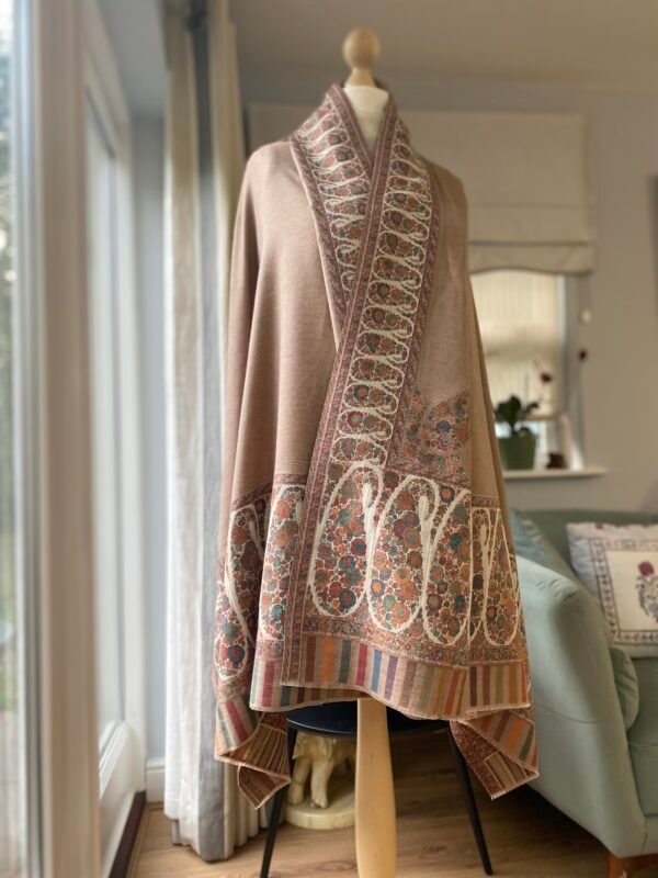 Luxury Wool Shawl-Paisley Kani Border Winter Wrap - Image 8