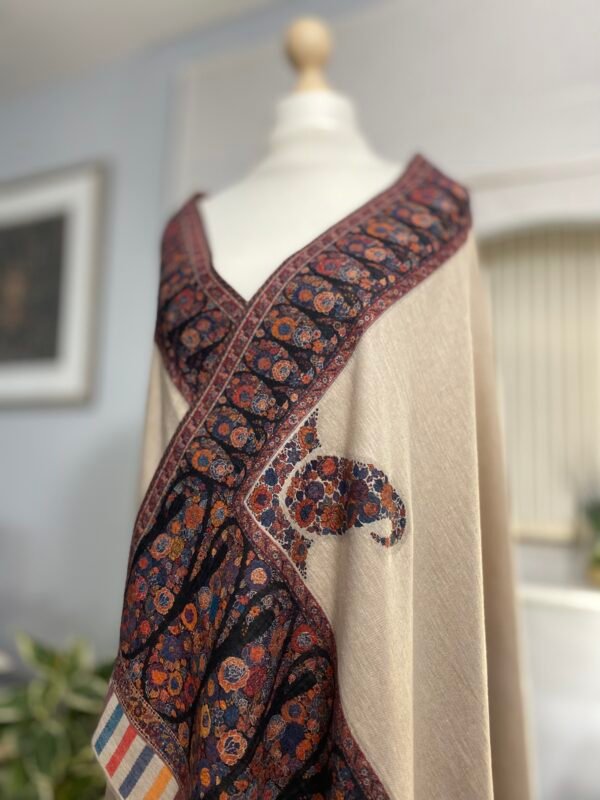 Luxury Wool Shawl-Kani Paisley Border Winter Wrap - Image 4