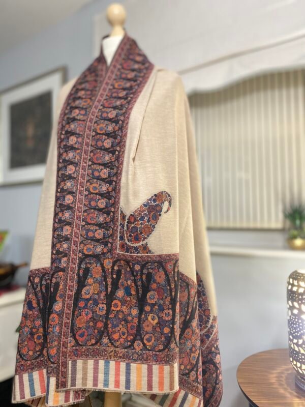 Luxury Wool Shawl-Kani Paisley Border Winter Wrap - Image 7