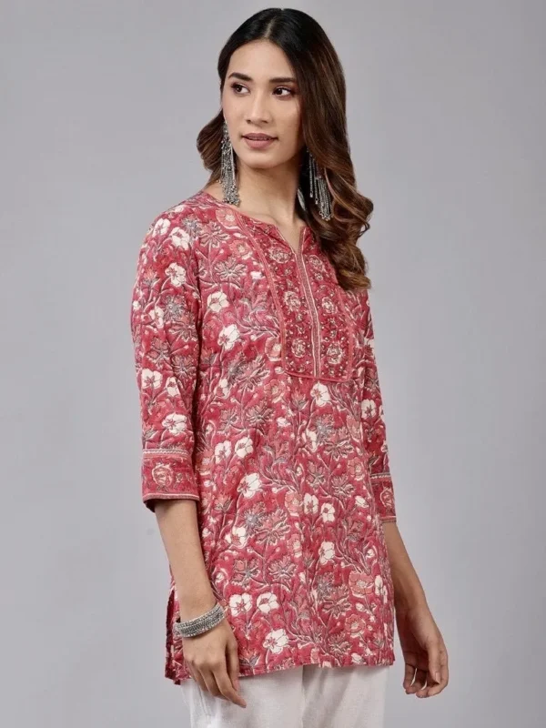 Floral block print tunic in pure cotton. women's summer blouse