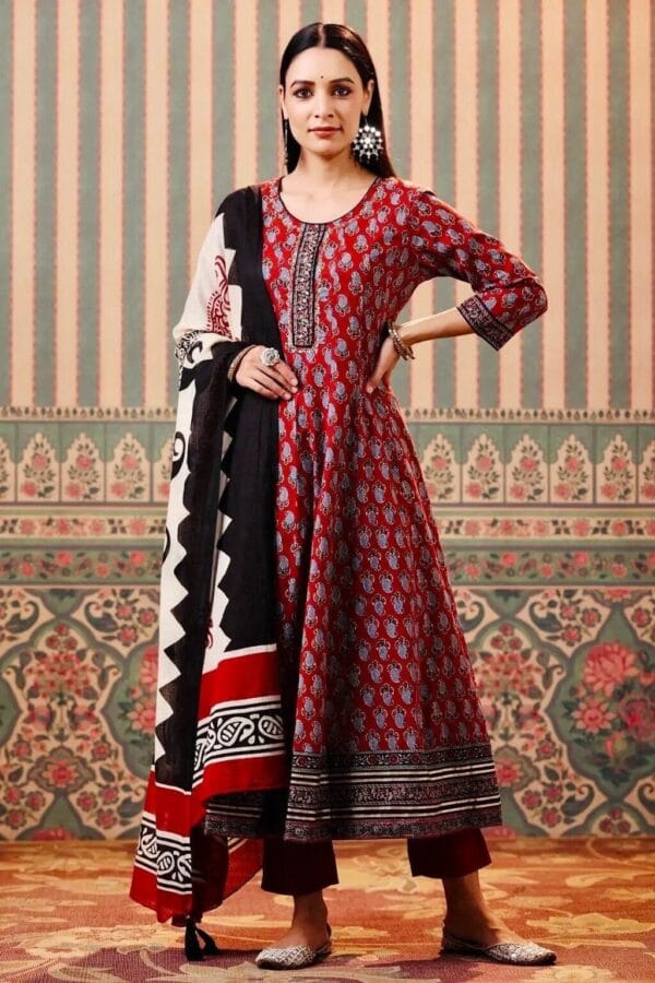 Anarkali Kurta Set-Pure Cotton Hand Block Print Embroidered